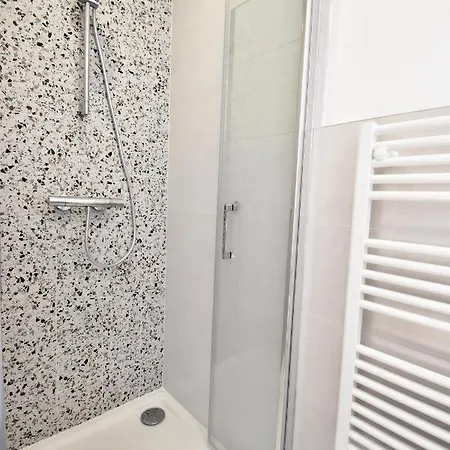 Apartment ❊ Terracotta ❊ Centre Ville, Vue Jardin